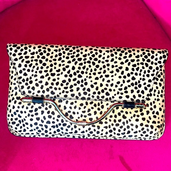 Aimee Kestenberg Handbags - Aimee Kestenberg leopard clutch